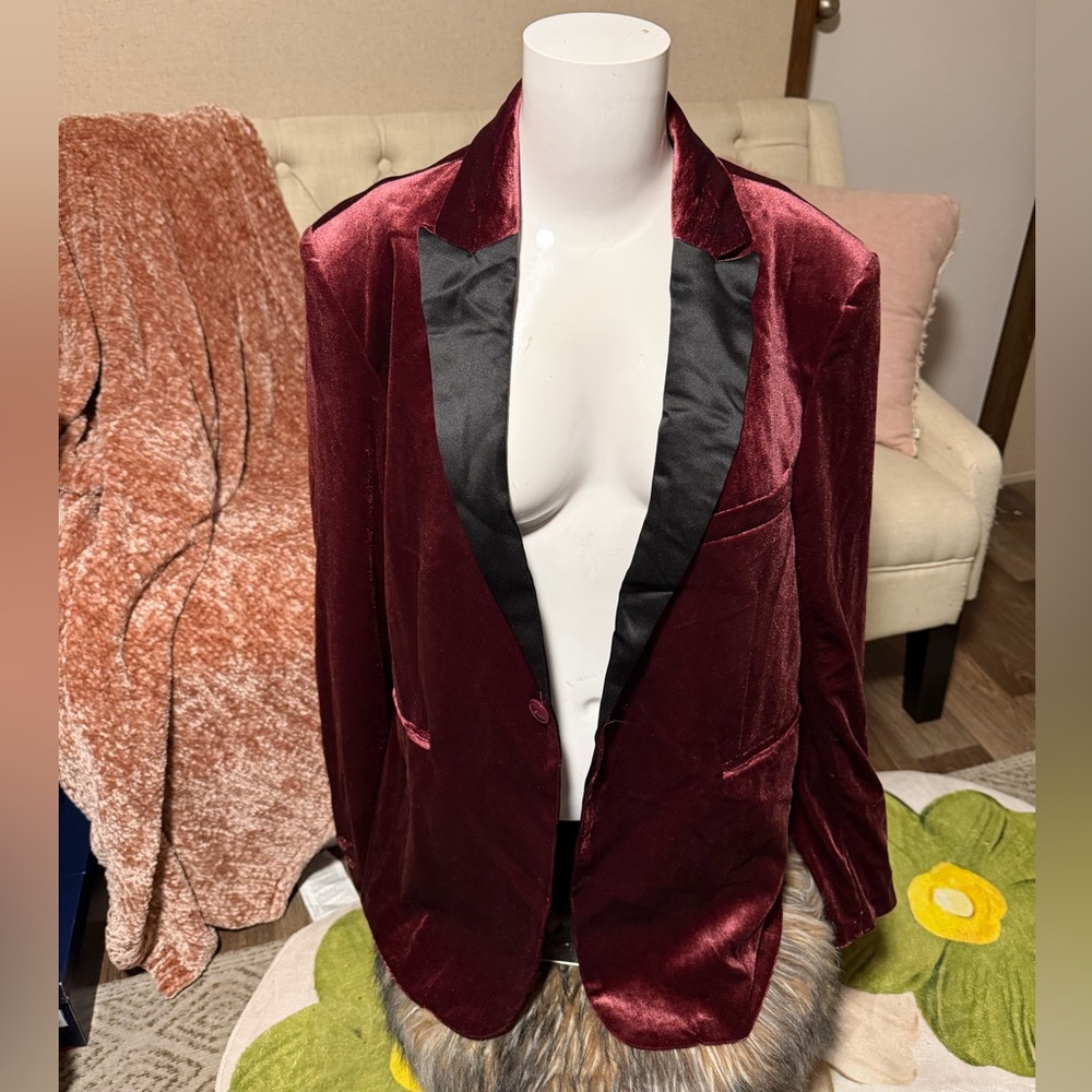 Women's Velvet Blazer Jacket in Burgundy with Satin Lapel